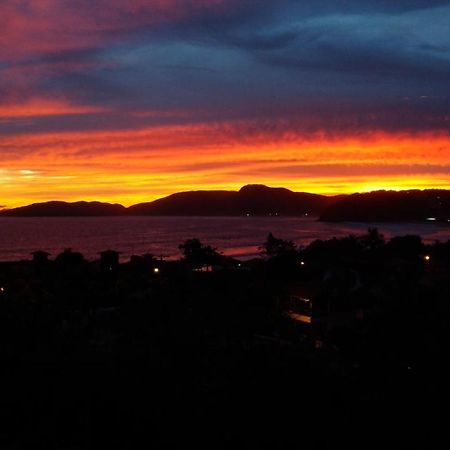 Suíte em Geribá a 50 metros da Praia com vista Búzios Exterior foto